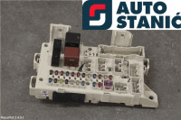 Ohišje varovalk TOYOTA AVENSIS VERSO | OEM: 8922144040