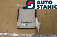 Ohišje varovalk TOYOTA COROLLA | OEM: 8273002P80 (2ZR-FXE)