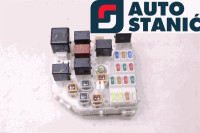 Ohišje varovalk TOYOTA RAV4 XA20 | OEM: 8272142020 (1ZZ-FE)