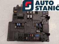 Ohišje varovalk VOLVO V60 | OEM: 31398004, 32212299 (B4204T52)