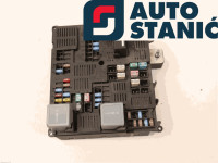 Ohišje varovalk VOLVO XC60 | OEM: 31473772, 31473771 (D4204T23) (17H74