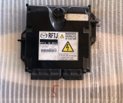 Mazda6 motorni računalnik MAZDA RF7J18881L ECU