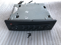 MEGANE 2 radio CD RENAULT 8200633637