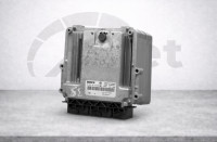 Motorni računalnik Renault Traffic 2.0 CDTi  0281019840