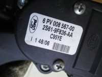PEDALI OEM N. 2S619F836 ORIGINAL REZERVNI DEL FORD FIESTA JH JD MK5 R