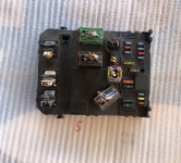 Peugeot Citroen 9657999680 modul BSI E01-00 računalnik