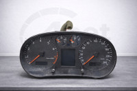 Števec  Audi A3 Hatchback 8L0920933N