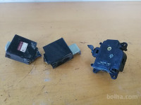 Toyota yaris motorček za odpiranje loput računalnik modul