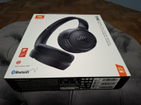 Slušalke JBL Tune 520BT