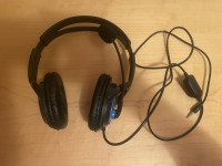 ŽIČNE SLUŠALKE Z MIKROFONOM, KOT NOVE