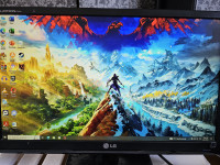 Komplet Računalnik  AMD 3.5 GHz , 16 GB RAM, LG, DELL