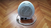 Manjši 2000 W sobni kalorifer/grelec zraka (V OKVARI !)