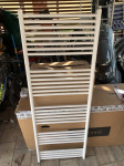Ploščati radiator 1200x600 in kopalniški radiator 1680x600