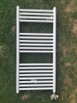 Prodam kopalniški radiator, 45×98 cm, stranski priključek