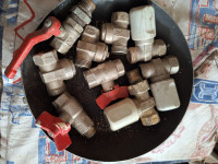 Ventil za radiator z ročko in na izvijač, 3/4 cole 9 kosov, cena 4 eur