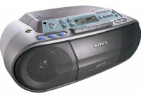 Vrhunski SONY - Mp3 ,CD, KASETAR, RADIO