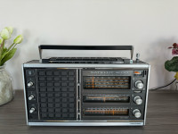 Grundig Satellit 2100 odličen vintage radio