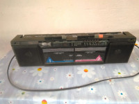 Radiotranzistorji -kasetofoni-VHS- DVD