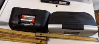 Radio ure, 1 par, 2 samostojna kosa na baterije 2x1,5v.