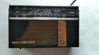 Vintage radio Loewe-Opta Lissy, model 32338 FM (UKV) - MW (AM) - SW