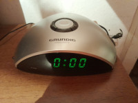 Radioure Grundig