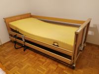 Električna negovalna postelja z jogijem