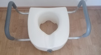 NASTAVEK  ZA TOALETNO ŠKOLJKO