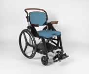 ZOOF URBAN lahek zložljiv potovalni invalidski voziček