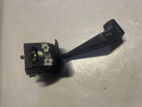 90069126 - STIKALO ROČICA ROČKA BRISALCEV OPEL KADETT D