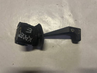 90213327 2kom - STIKALO ROČICA BRISALCEV OPEL KADETT E