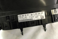KILOMETER STEVEC OEM N. A1569009802 ORIGINAL REZERVNI DEL MERCEDES CLA