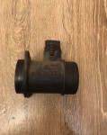 PASSAT B5 AUDI A4 A6 senzor pretoka zraka VW 028906461 LMM