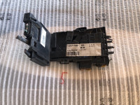 PEUGEOT CITROEN modul akumulatorja 9666527580 varovalke box