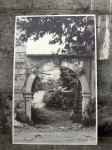 Kamnoseki s Krasa, kraški motivi: portal, jerta (5x)