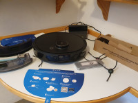 Robotski sesalnik  ECOVACS DEEBOT OZMO T8 AIVI