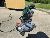 Čelilna žaga Parkside PKS 1500 C4