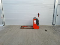 Viličar Linde T 16 (244)