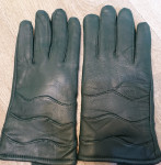 Nove zelene usnjene rokavice, znotraj malo kosmatene, velikost M