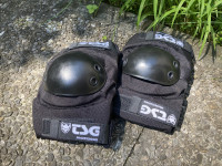 Prodam komolčnike TSG elbowpad proffesional