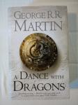 A DANCE WITH DRAGONS (George R. R. Martin)