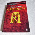 Kate Mosse, GROBNICA