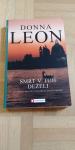 Kot nova, knjiga Smrt v tuji deželi, avtor Donna Leon