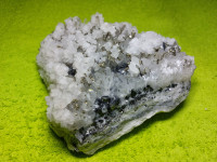 Mineral - pirit, sfalerit, kremen, kalcit, ...