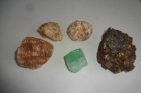 Različni kamni od 3,5 do 8 cm