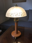 Lesena svetilka - luč s steklenim “šimrom”