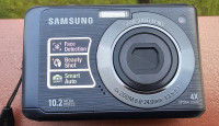 Kompaktni digitalni fotoaparat Samsung ES20 z 10,2 MP, deluje na bater