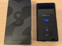 Prodam odlično ohranjen Samsung Galaxy S22 Ultra, 256GB/12GB, črn