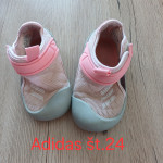 Adidas sandali št. 24
