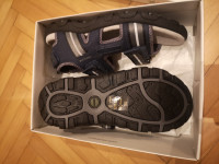 Geox sandali za fanta, velikost 34-novi