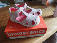Otroški sandali biomecanics